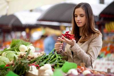Здоровое питание: как правильно выбрать продукты на базаре 