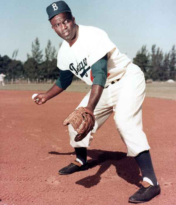 Джеки Робинсон (Jackie Robinson) краткая биография бейсболиста