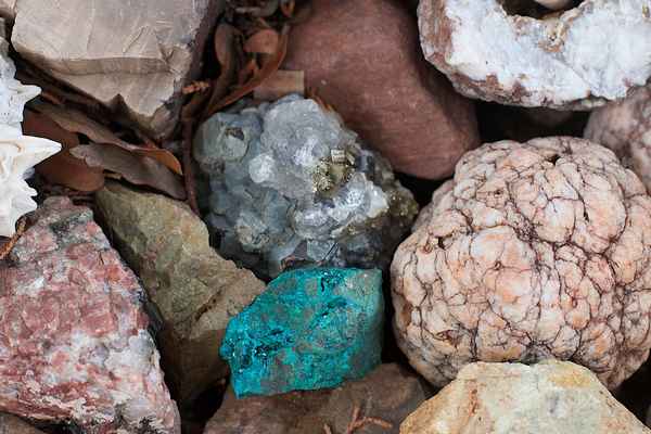Полезные ископаемые – почему надо беречь (3 класс) и их свойства
