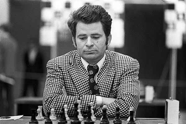 Борис Спасский краткая биография шахматиста